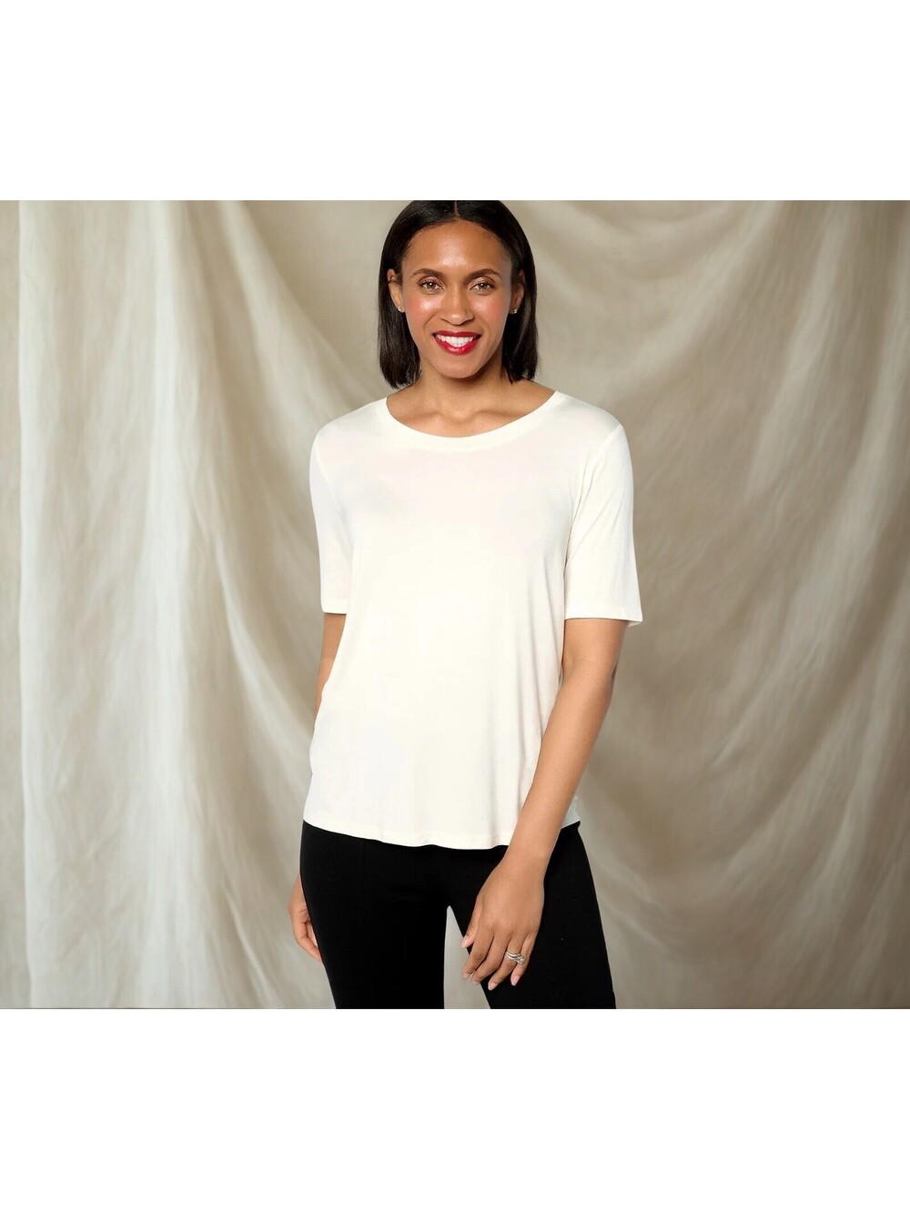 zuda Scoop neck Short Sleeve Top with Keyhole Back Size XL